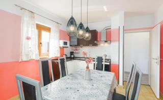 Spacious new app for 5 persons, close beach&city - Poreč - 8