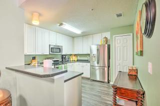 Cheery Condo with Community Pool and Waterslide! - Pine Bluff - 9