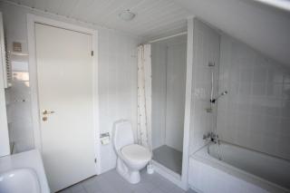 Lovely Apartments - 20 min walk from city centre - 4