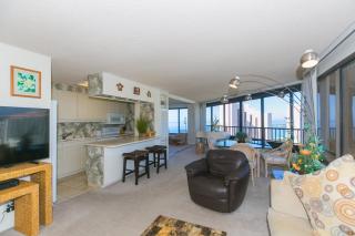 Two Bedroom Discovery Bay High Rise Condos with Lanai & Gorgeous Views - Honolulu - 4