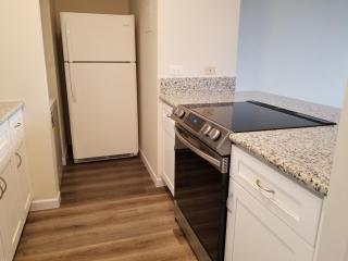 One Bedroom Condos with Lanai near Ala Wai Harbor - Perfect for 2 Guests - Honolulu - 8