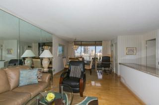 Spacious Condos with Private Balcony at Discovery Bay - Free Wifi, Near Beaches! - Honolulu - 9