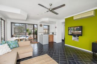 12 Tingira Close Rainbow Beach - Rainbow Beach - 1
