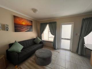 Stay @ 24 Malachite - Knysna - 3