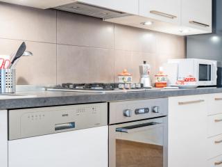 La Marina Apartment with Patio & Parking - Fano - 1