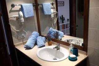 Apartment with pool and gardens near the coast - 1