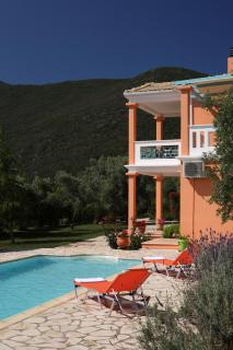 Pantheon & Danae Luxury Villas - Sivota - 2