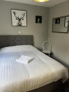 The Lake View Hotel - 8