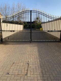 PRIME 2 BED APARTMENT BY THE BEACH No PARTIES No events - Southend-on-Sea - 4