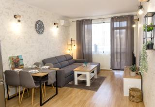 Bright 1-bedroom Flat with Balcony in Golden Sands by Flat Mаnager - Goudstrand - 0
