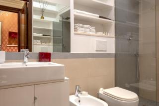 The Tailor's Suite - Rom - 2