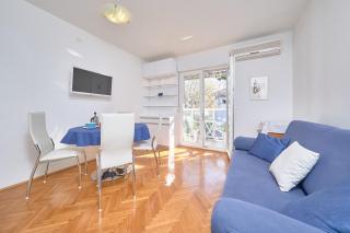 Apartment Andrea by Litto - 0