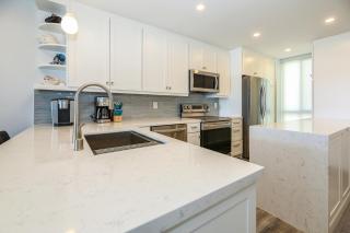 D26 - Seaside Cottage - Oceanside - 1