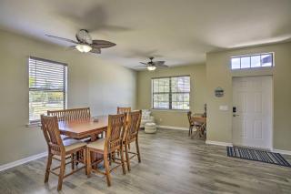 Pool and Lanai Centrally Located Cape Coral Home - Cape Coral - 3