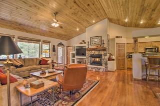 Near Golf and Hikes Torreon Cabin with Furnished Deck - Show Low - 6