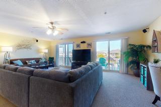 Seaside - Silver Lining 202B - Virginia Beach - 9