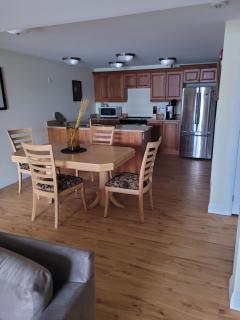 Muskoka Lakes Hotel and Resorts - Port Carling - 8