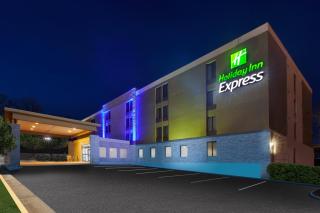 Holiday Inn Express Fairfax-Arlington Boulevard by IHG - Fairfax - 0