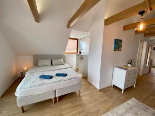 RÓZSA 19 BADACSONY - 4