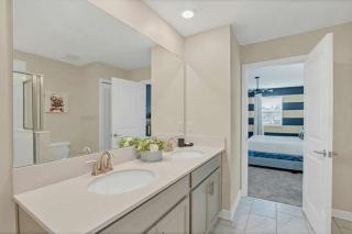 Magical Family Home 8min Disneyworld Pool/Spa Sleeps 22 - Kissimmee - 6