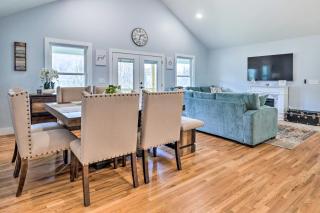 Waynesville Smart Cabin with Hot Tub and Views! - Waynesville - 5