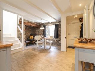 Awelfa - Newport - 9