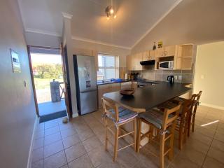 Jamaican Palms 27, Marina Martinique - Jeffreys Bay - 2