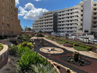 Borinquen Studio Apartment - Playa Fañabe - 4
