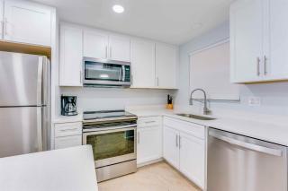 Paradise Beach Club - Oceanfront and Penthouse - Satellite Beach - 4