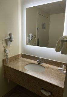 Baymont by Wyndham Scranton Dunmore - Dunmore - 4