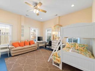 After Dune Delight - Relax and unwind in this fun and spacious 3 story home, Light, Bright, and close to everything! townhouse - 8