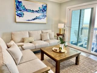 Driftwood Cottage - First floor OCEANFRONT beach retreat! Exceptional views, location and privacy condo - Carolina Beach - 4