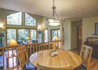 Salmonberry Retreat - Meredith Lodging - Brightwood - 1