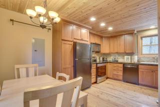 River Breeze Chalet - Meredith Lodging - 8