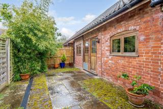 The Bothy - Ross on Wye - 9