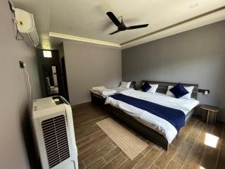 The Nines Resort - 5