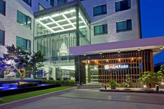 Renyi Lake Hotel - 4