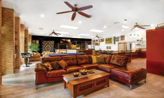 Luxury Penthouse 5 BDR 3 Bath Twin Rain Showers 365 sq mtrs - 9