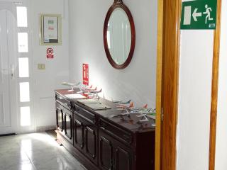 Rickaty Lodge Bed and Breakfast, Airport Hotel, Hotel de aeropuerto, Las Palmas Airport, Gran Canaria Airport, LPA, Spain - 9