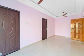 FabHotel Pavis Inn - 1