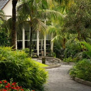 Royal Kamuela Villas & Suites at Monkey Forest Ubud - Ubud - 6