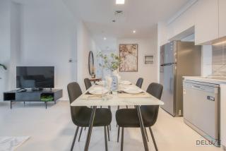 Fancy 2BR at Hayat Boulevard 2A Town Square By Deluxe Holiday Home - Dubaï - 9