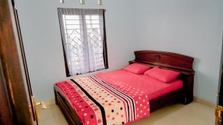 Guesthouse Jogja Osvil - Yogyakarta - 9