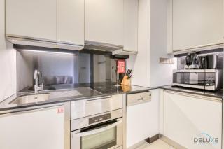 Steps Away From Marina Mall with Iconic Marina Canal Views, The Address Residences, Dubai Marina by Deluxe Holiday Homes - 1