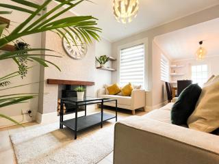 ***3 bedroom Home away from Home with BBQ grill*** - 8