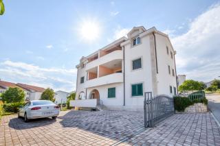 Apartments Anka - Rogoznica - 1