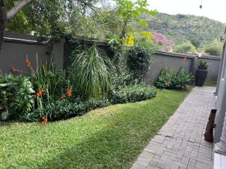 Toro Guest House - 0