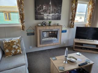 Remarkable 3-Bed House in Hull - Hull - 5