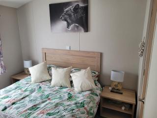 Remarkable 3-Bed House in Hull - Hull - 7