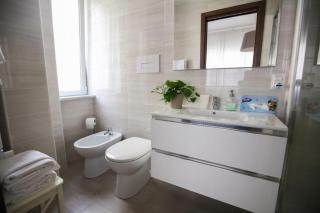 Bernini 20 - Naples - 5